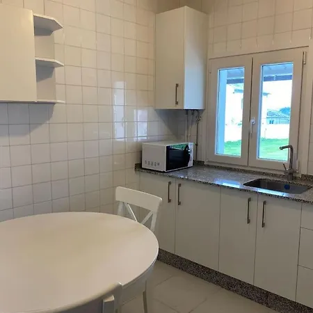 Apartment Viviendas Uso Turistico Reme I *