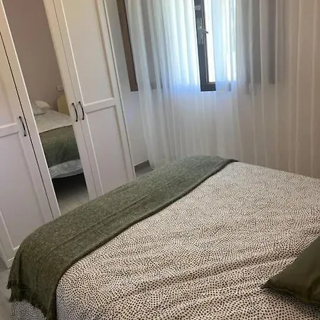 Viviendas Uso Turistico Reme I *